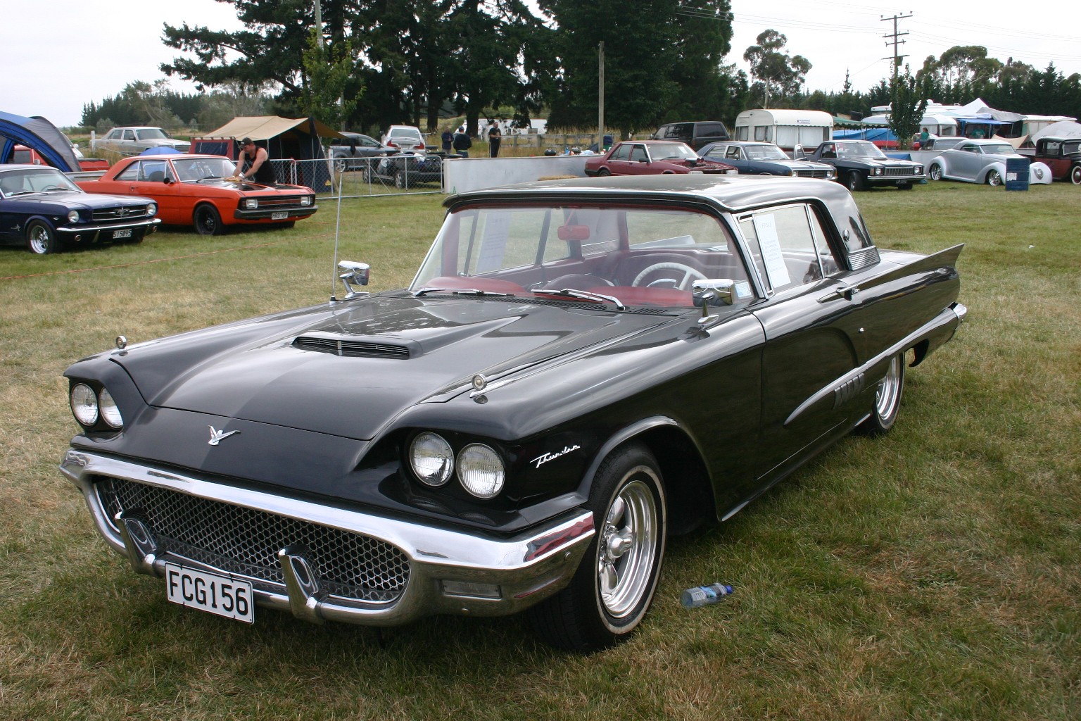 120129-muscle-cars-rangiora-1958-ford-thunderbird-a.jpg