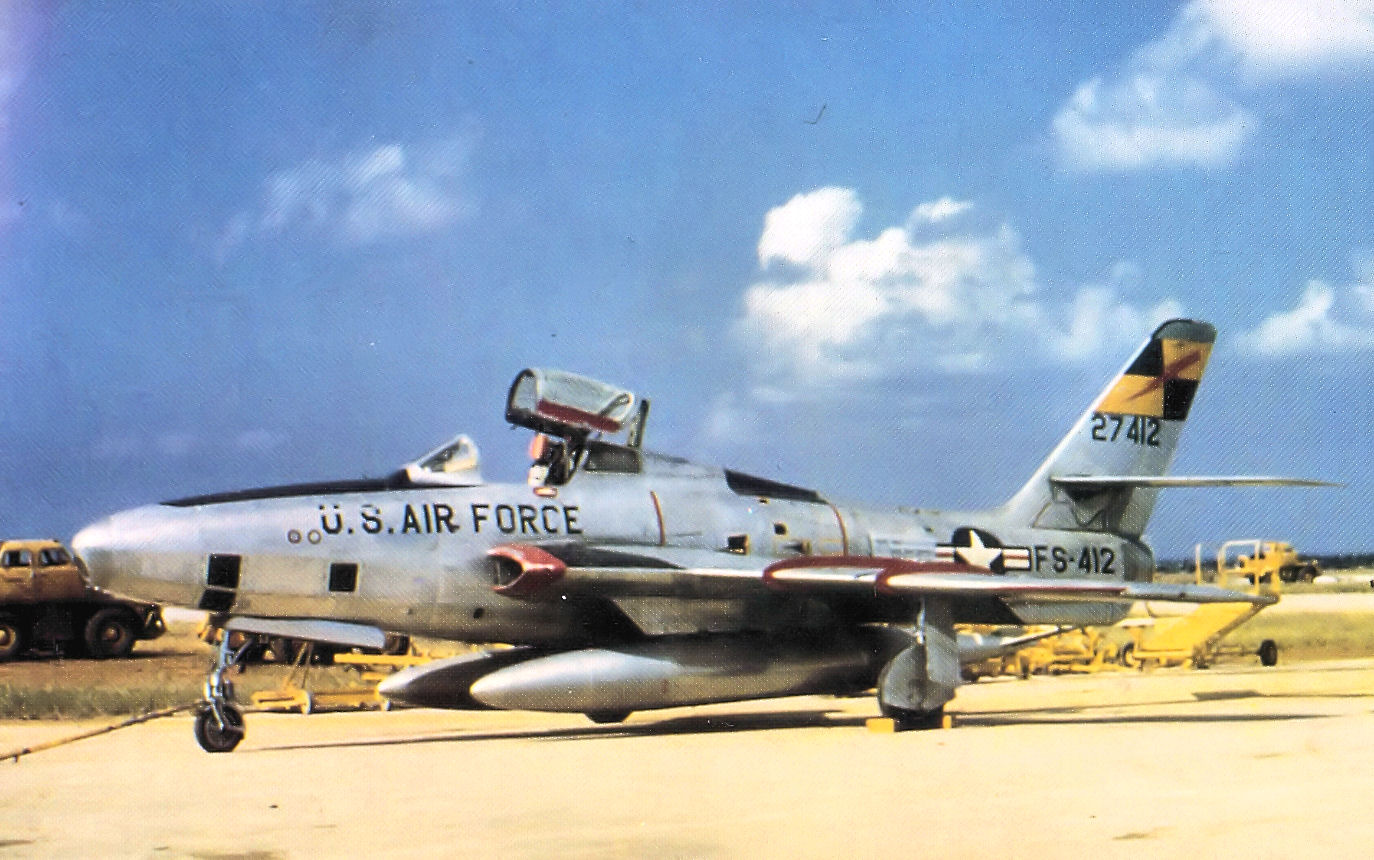 15th_Tactical_Reconnaissance_Squadron_Republic_RF-84F-30-RE_Thunderflash_52-7412.jpg