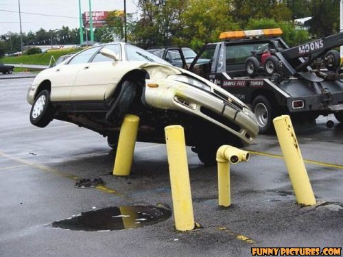19+Funny+and+Confusing+Car+Accidents+%25281%2529.jpg