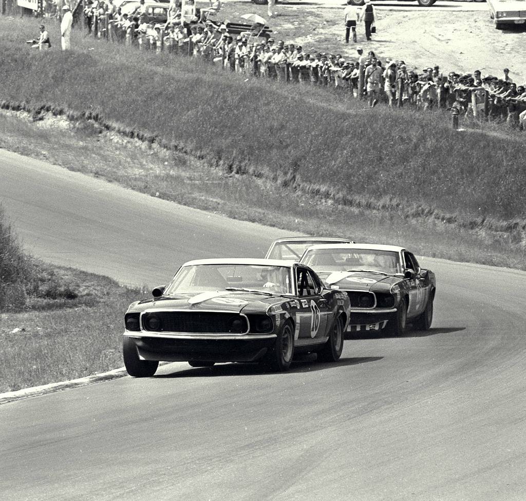 1969_Ford_MustangBOSS302TransAm3.jpeg