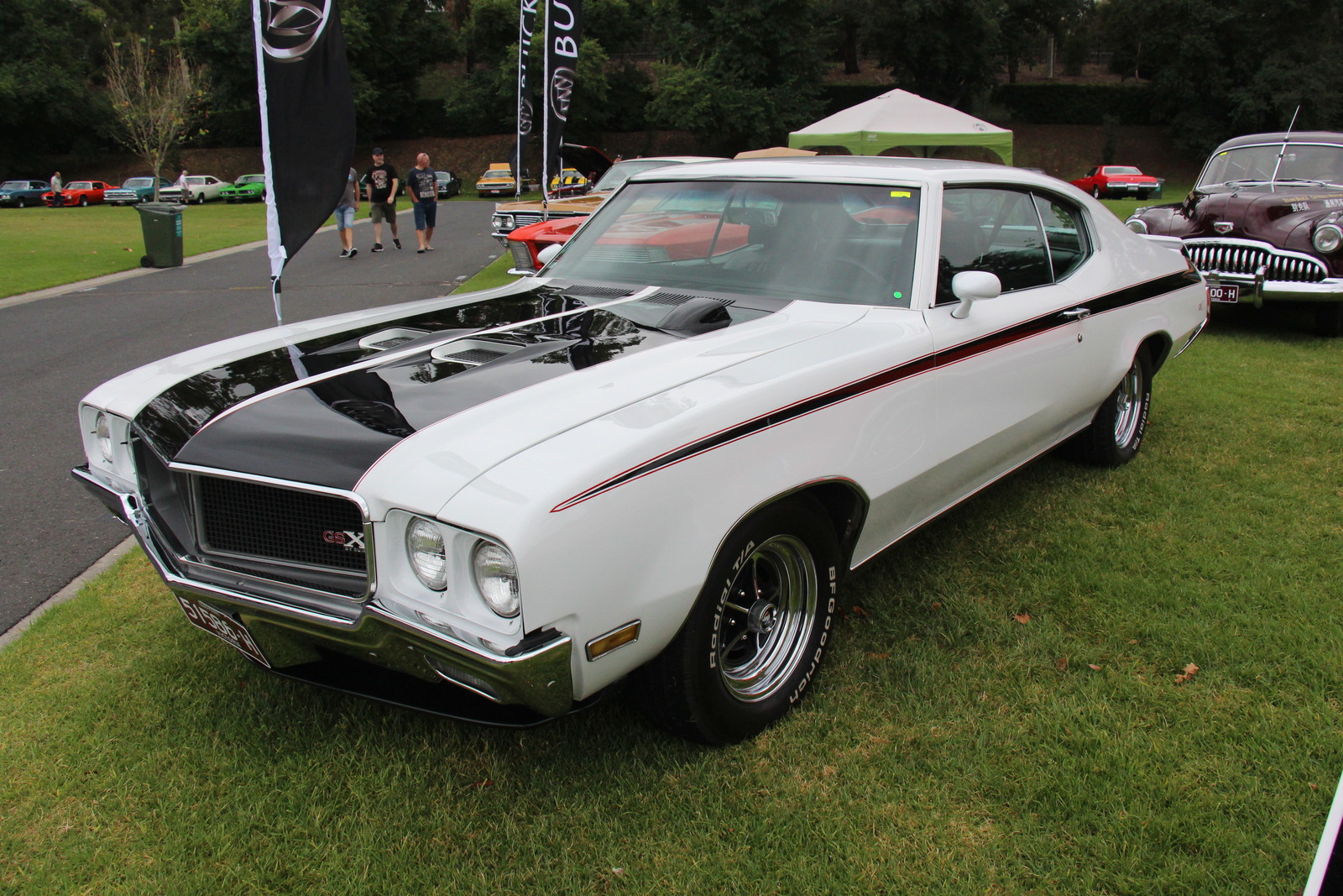 1970_Buick_GSX_455_Coupe_%2833285990451%29.jpg