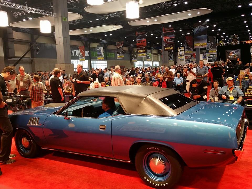 1971-plymouth-barracuda-convertible-sells-for-3-5-million-image-mecum-auctions_100470264_l.jpg