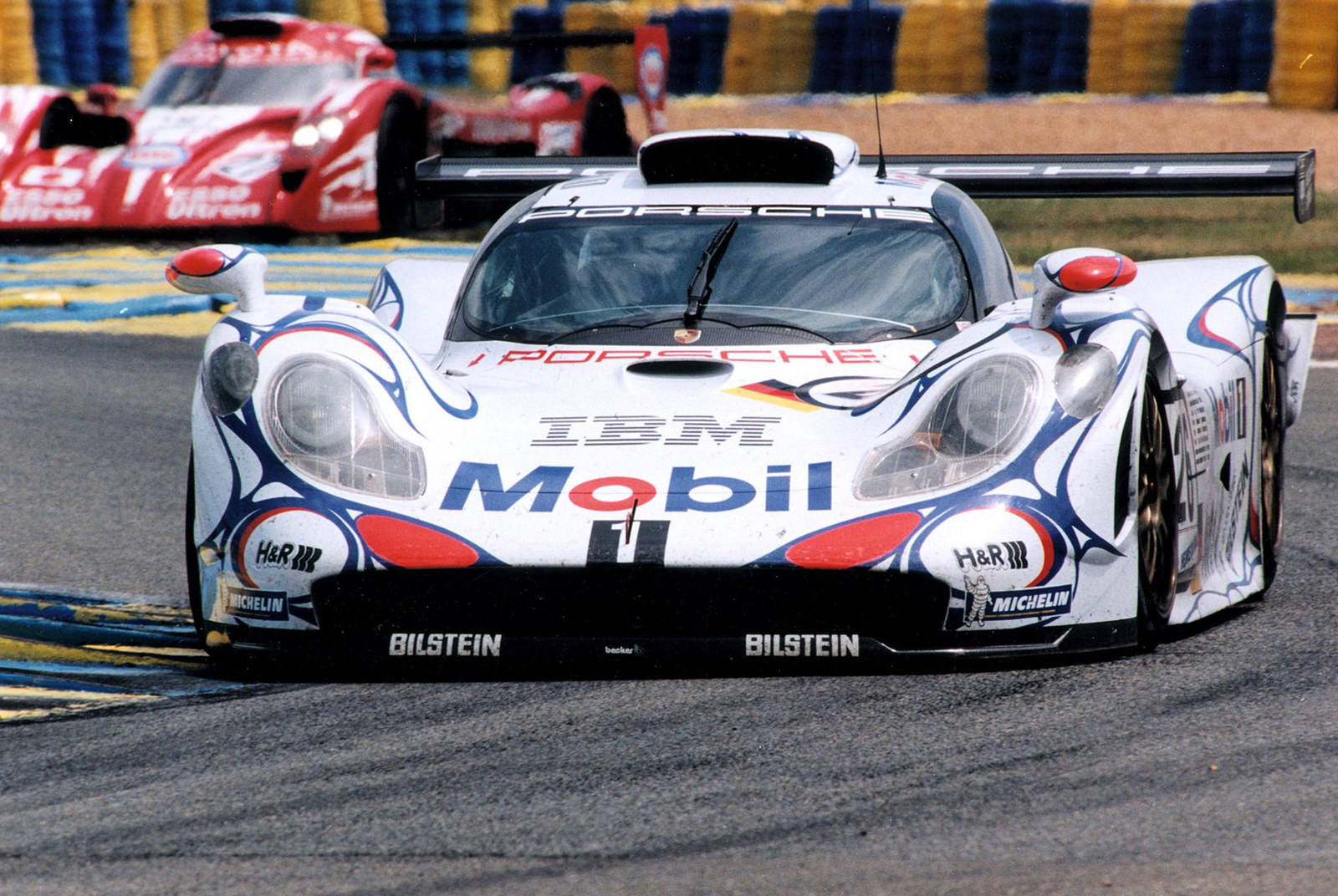 1998-Mobil-Porsche-91-GT1.jpg