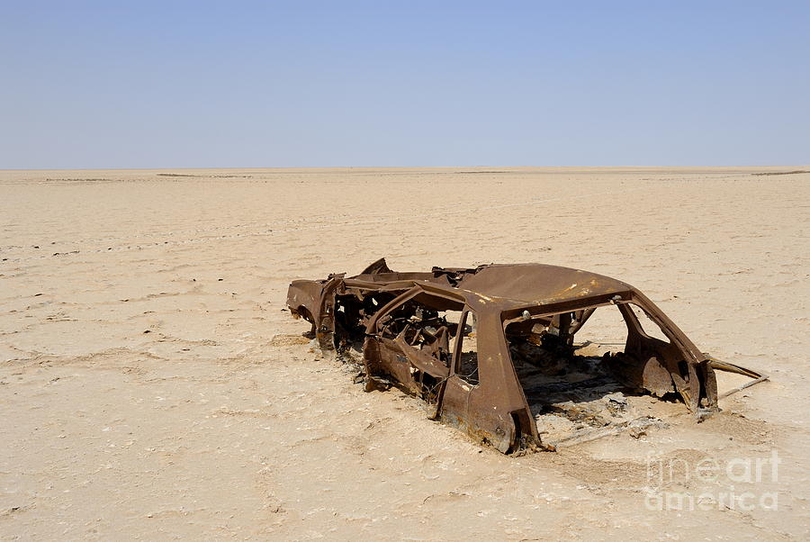 abandoned-and-rusty-car-wreck-in-desert-sami-sarkis.jpg
