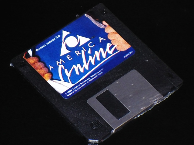 aol-floppy-640x480.jpg