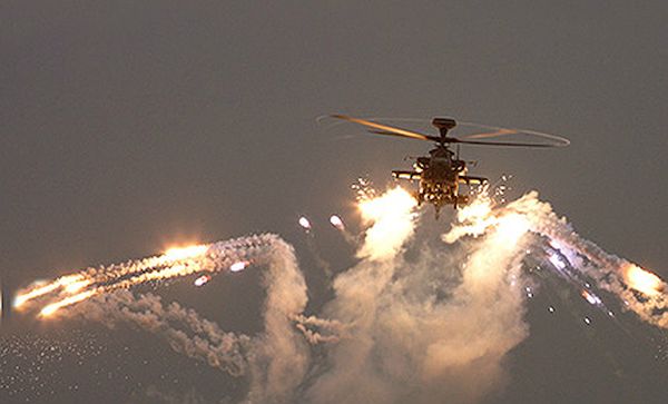 Apache-Helicopter-Gun-firing.jpg