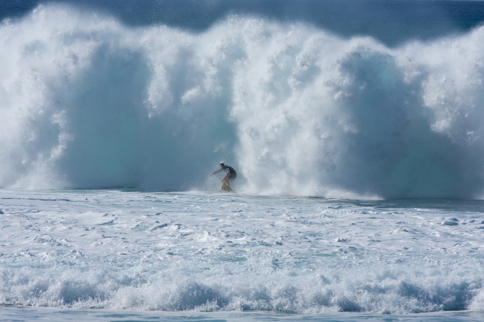 astonishing-big-wave-surfing.jpg