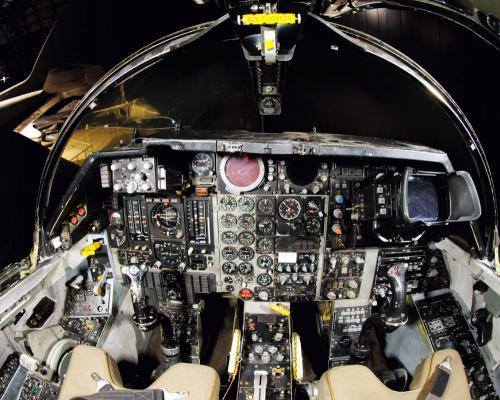 f-111-cockpit.jpg