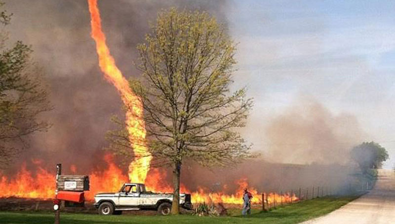 Fire-Tornadoesfi.jpg