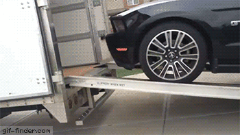 Ford-Mustang-Gt-loading-Fail.gif
