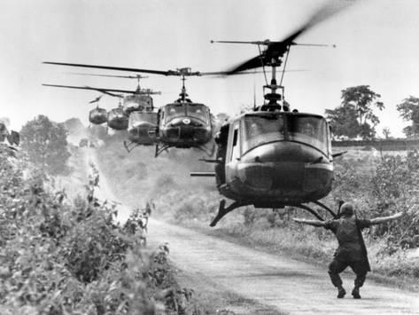 horst-faas-vietnam-war-us-helicopters_a-G-9075676-14258389.jpg