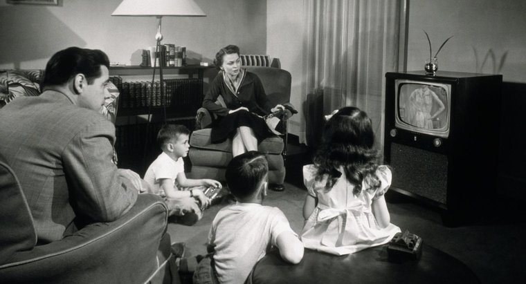 how-much-did-a-1950-s-television-cost_c8df8d37-75d3-4063-8998-667cde586ce6.jpg