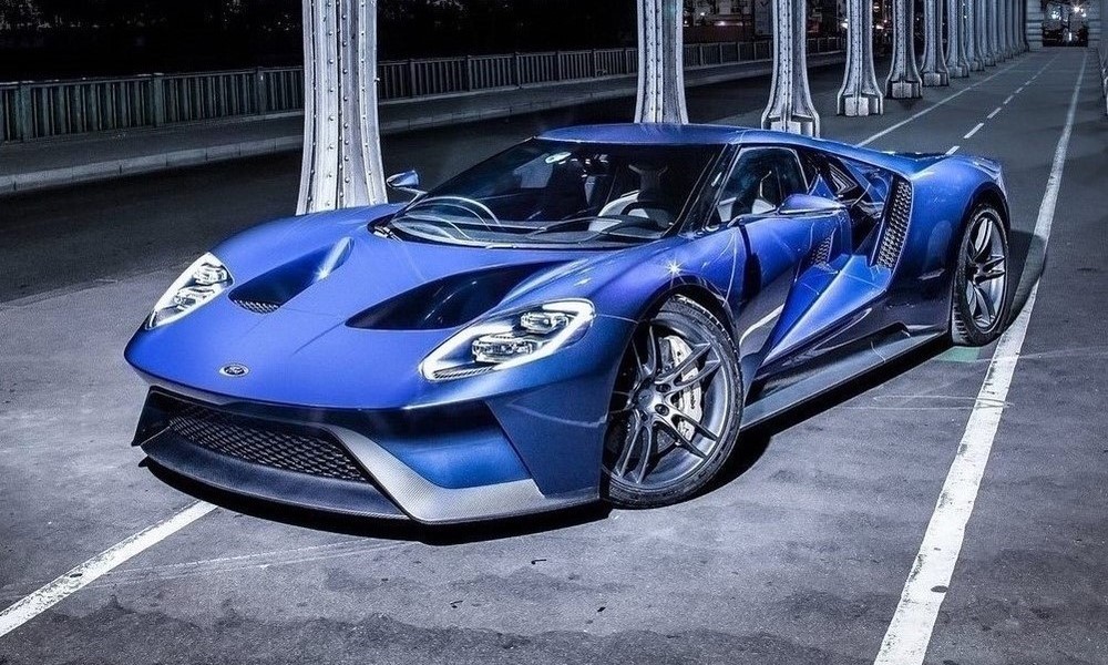 New-Ford-GT-supercar-blue.jpg
