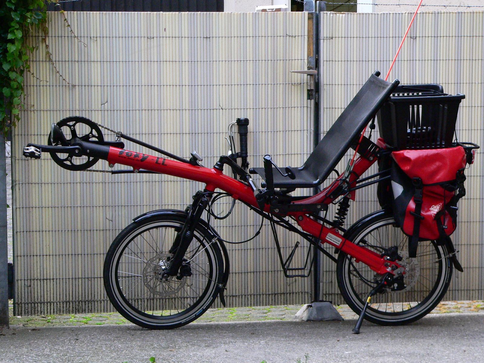 Recumbent_bicycle_Toxy_CL.jpg