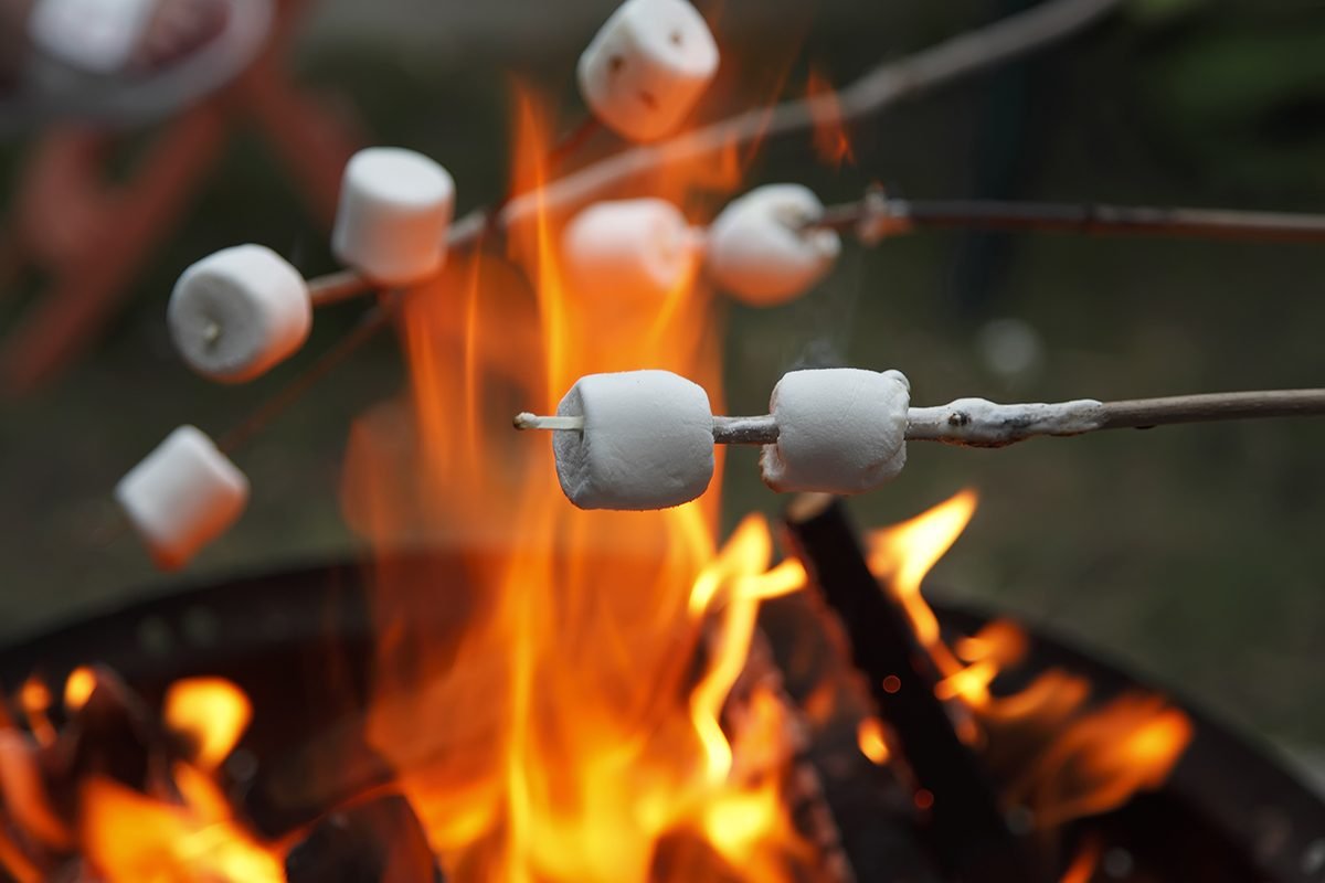 roasting-marshmallows-over-fire_shutterstock_122697214.jpg