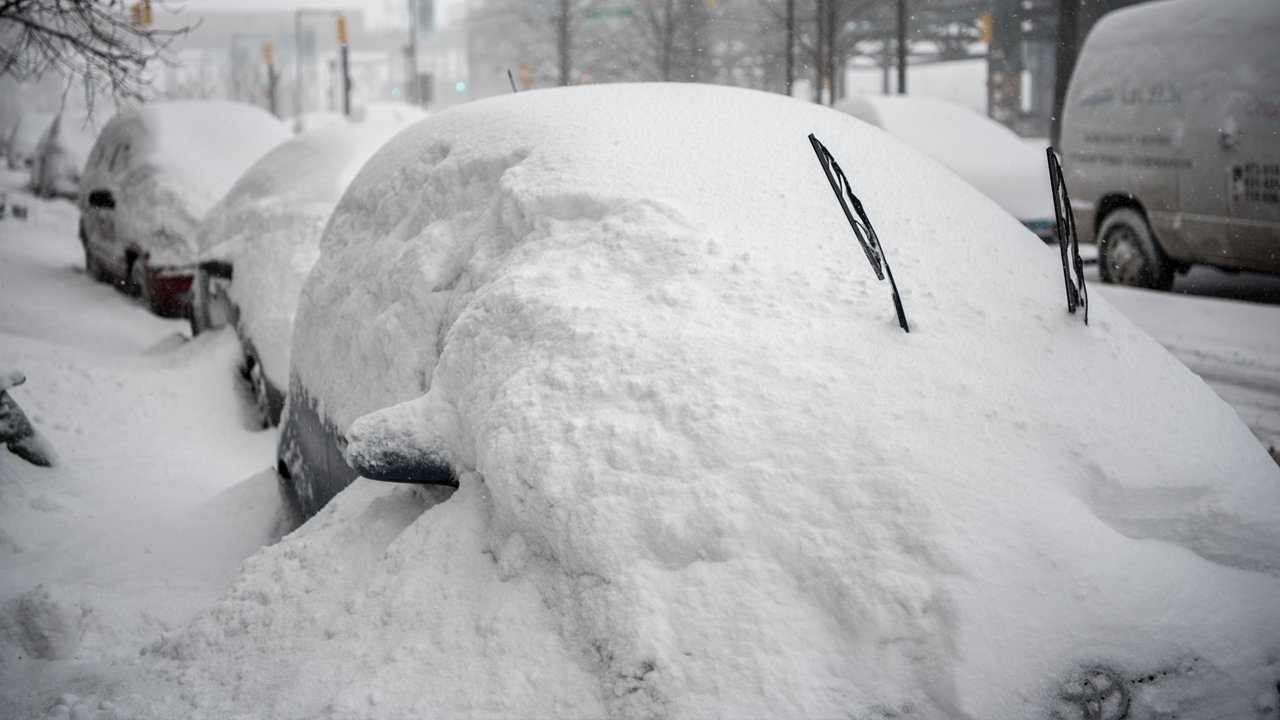 Snow-covered-car.jpg
