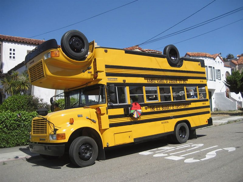 weird-cars-upsidedown-bus.jpg
