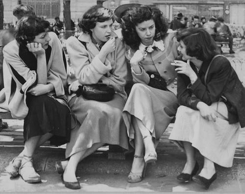 women-gossiping.jpg